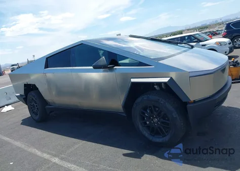 2025 Tesla Cybertruck All-Wheel Drive z USA, uszkodzony, nr VIN 7G2CEHED5SA062985